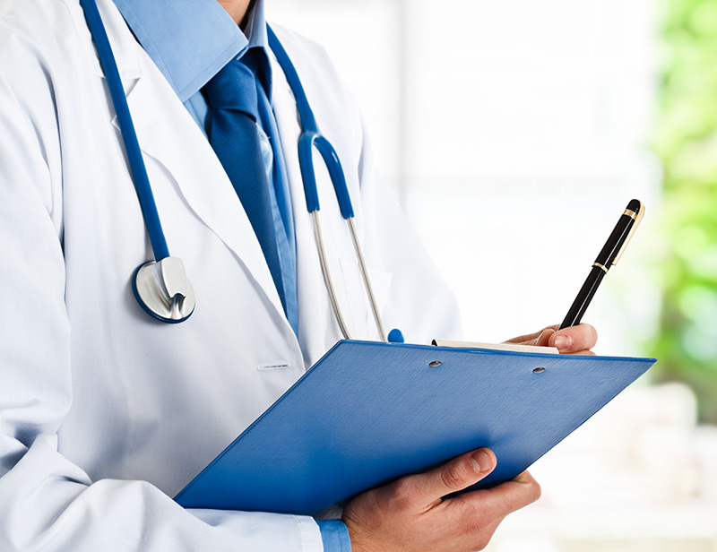 Mais da metade dos médicos recém-formados é reprovada em teste do Cremesp
